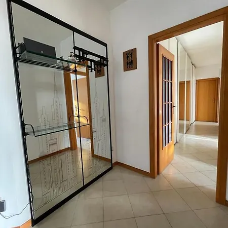 Da Roberto פלקונרה מריטימה